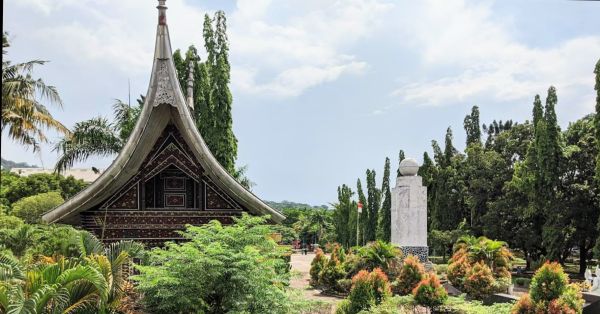 Properti di Padang