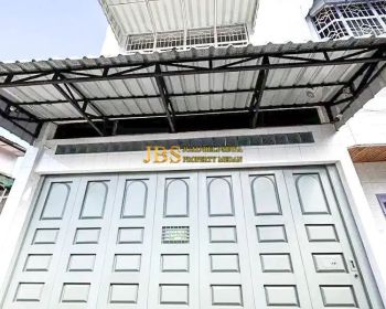 Dijual Rumah 3 Tingkat Kondisi Siap Huni Jalan Cumi Cumi