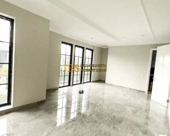 Dijual Villa Komplek Citraland Gama City Cluster Clarke Quay